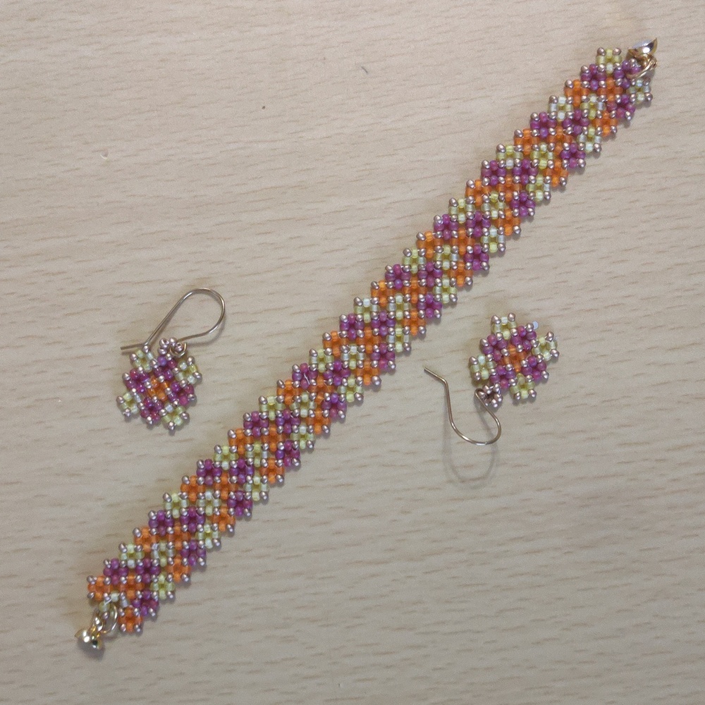 Pondo Stich Bracelet With Free Earrings